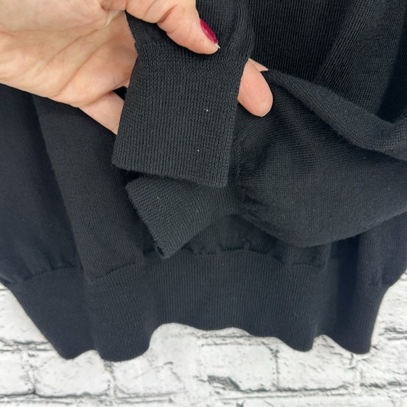 UNDER ARMOUR Men's 100% Merino Wool V-Neck Long Sleeve Sweater MEDIUM Black EUC! - Picture 3 of 7